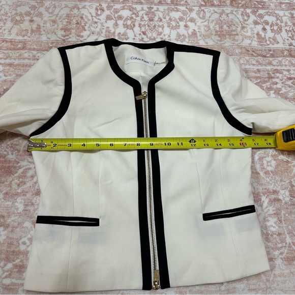 CALVIN KLEIN Contrast Black & White Jacket - Picture 9 of 9